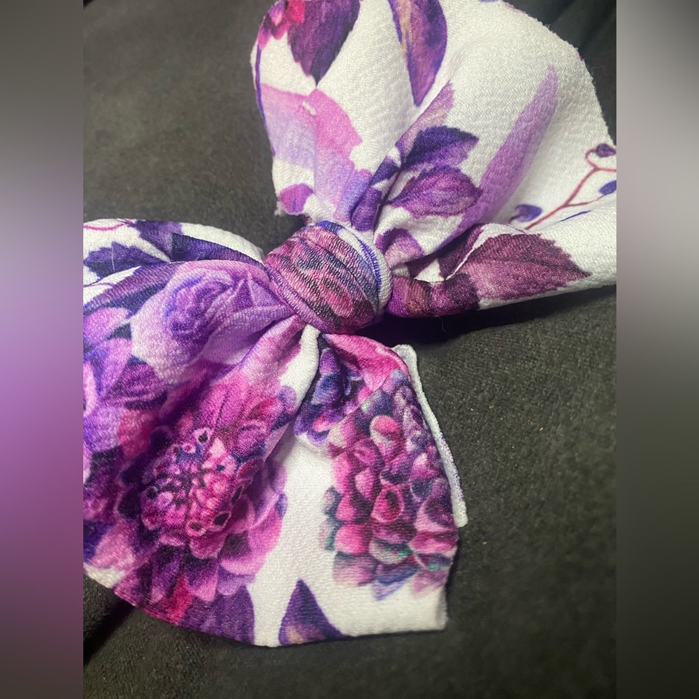 Little Lopers big bow